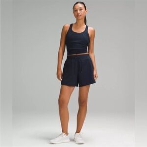 Lululemon License to Train High-Rise Short 4" Woman’s Size 8 Excellent